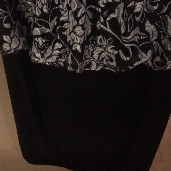 Formal dress - Picture 4 of 5